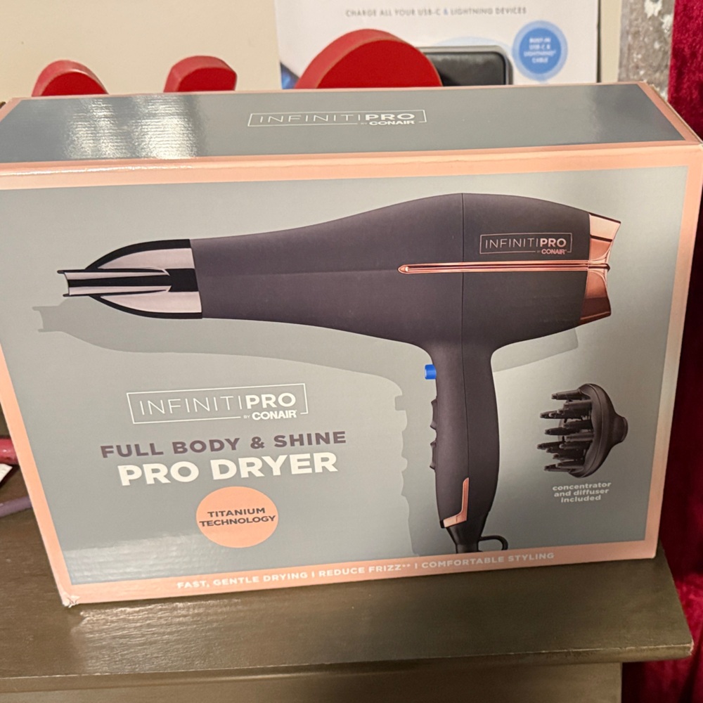 INFINITIPRO BY CONAIR Black Hair Dryer